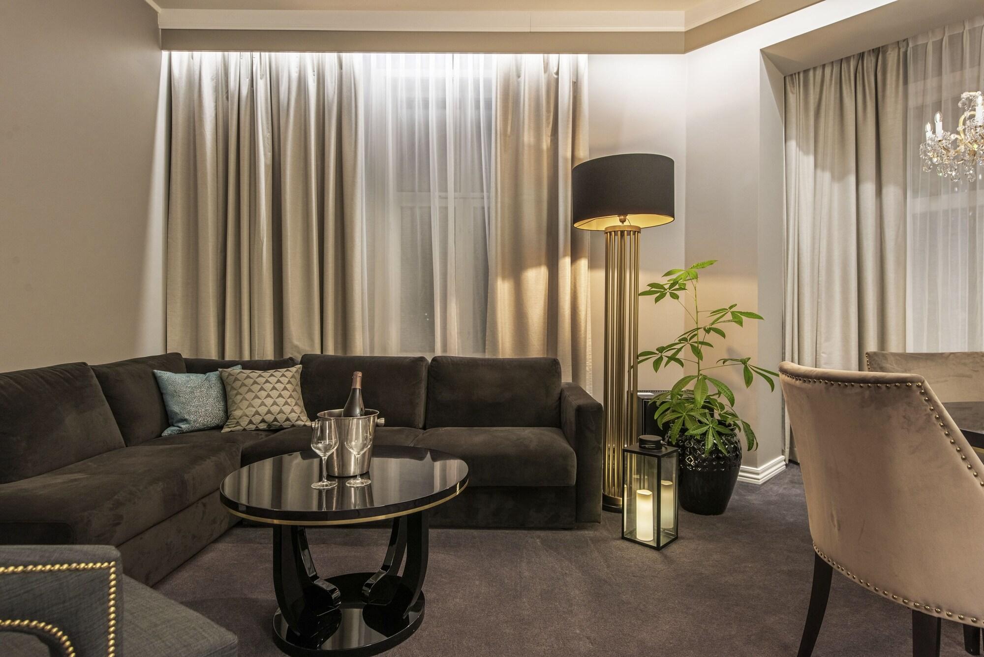 Home Hotel Grand Gjøvik Esterno foto